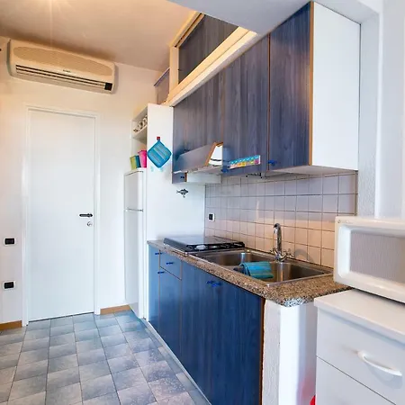 Appartamento Lentischi C13 Sea View *